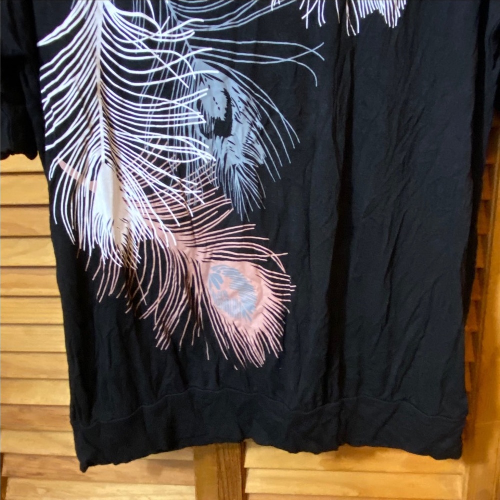🦚Yidarton, Sz Medium, Open Shoulder, Peacock Feathers Design, Short Sleeve Top - Picture 5 of 9